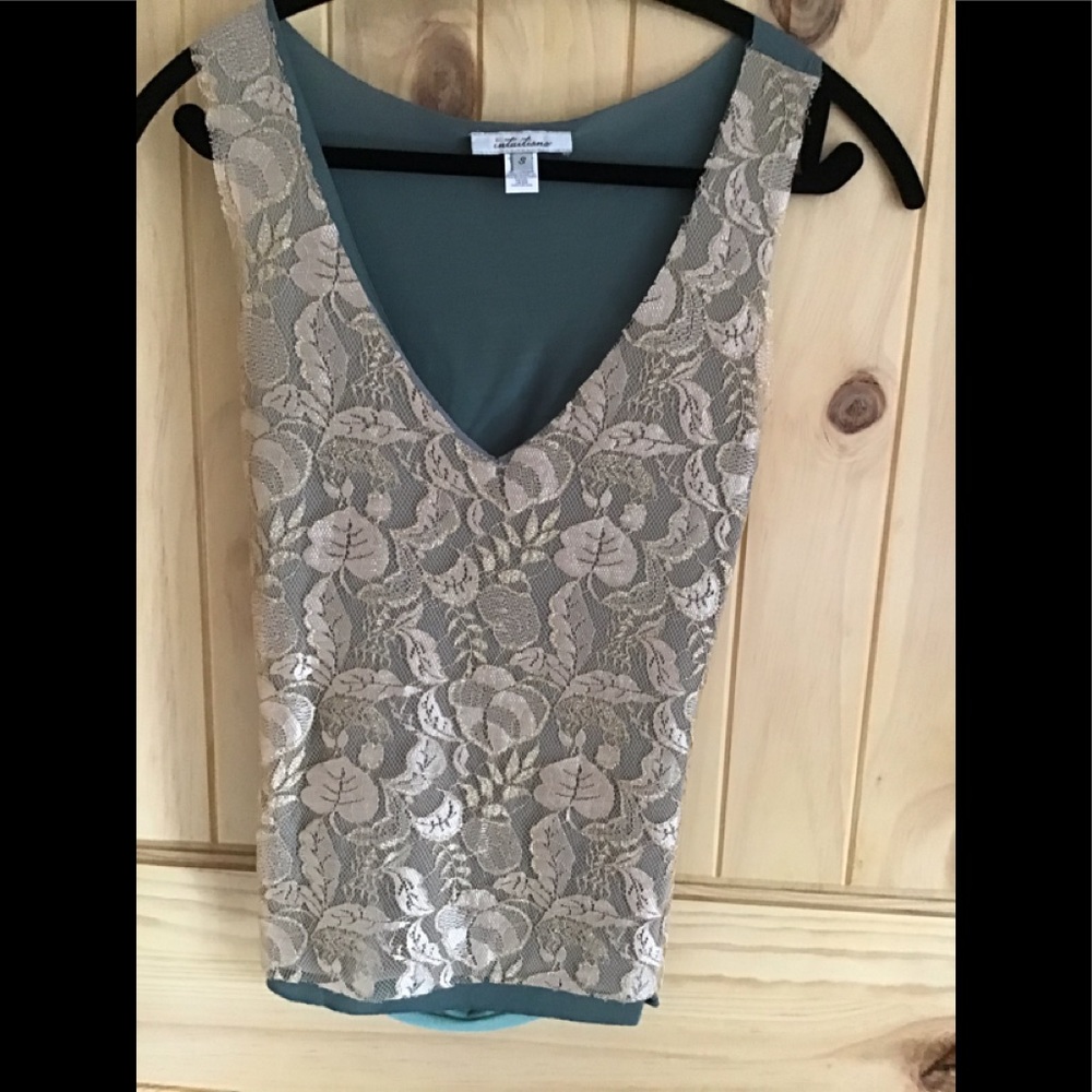 Intuitions Sleeveless Top
